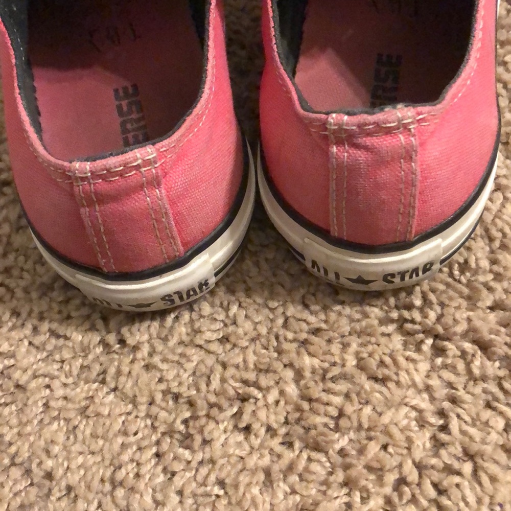 Pink Converse💕 - Picture 3 of 4